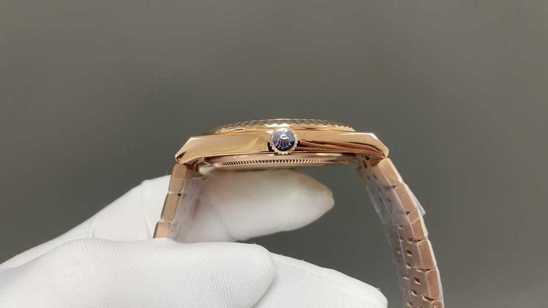 Replica Rolex Land‑Dweller