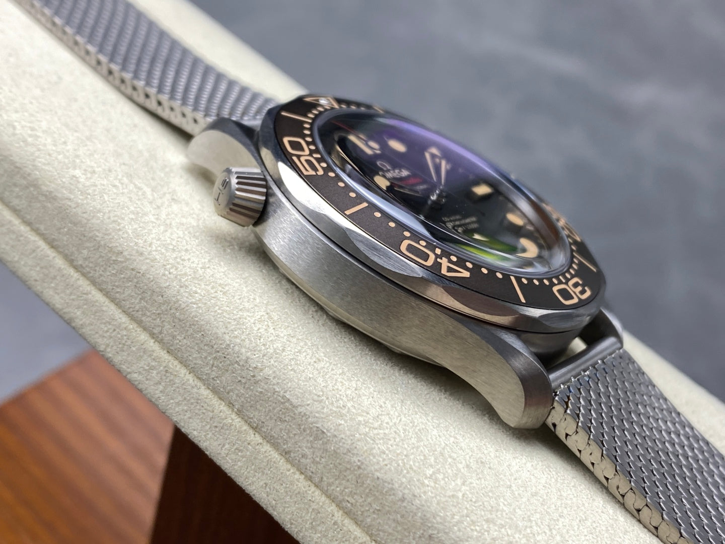 VS factory year-end blockbuster! V3 version Omega has no time to die titanium 007 upgraded with a brand new titanium mesh belt weighing only 37.3 grams