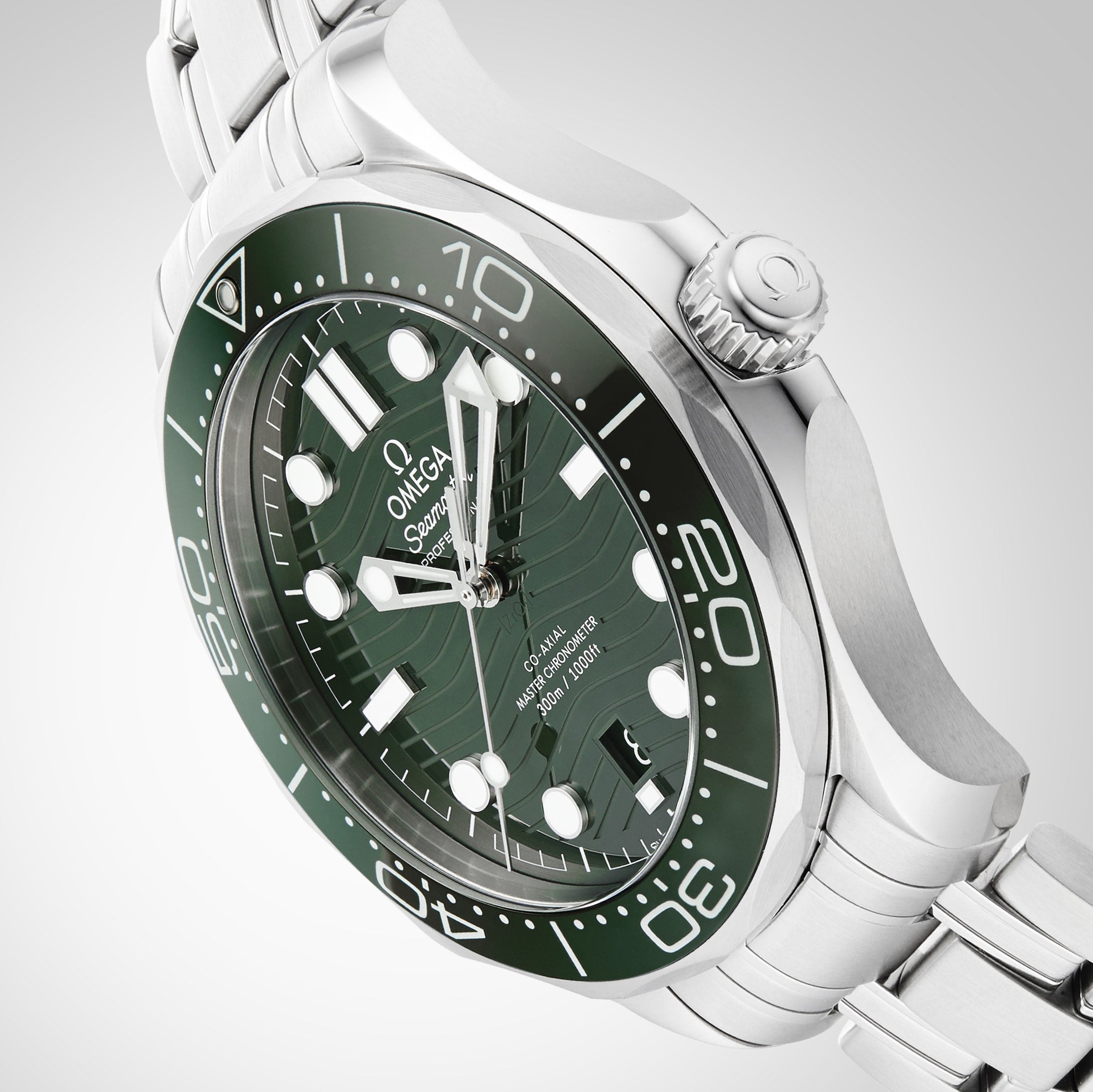 Seamaster Diver 300m Co-Axial Master Chronometer 42mm Mens Watch Green