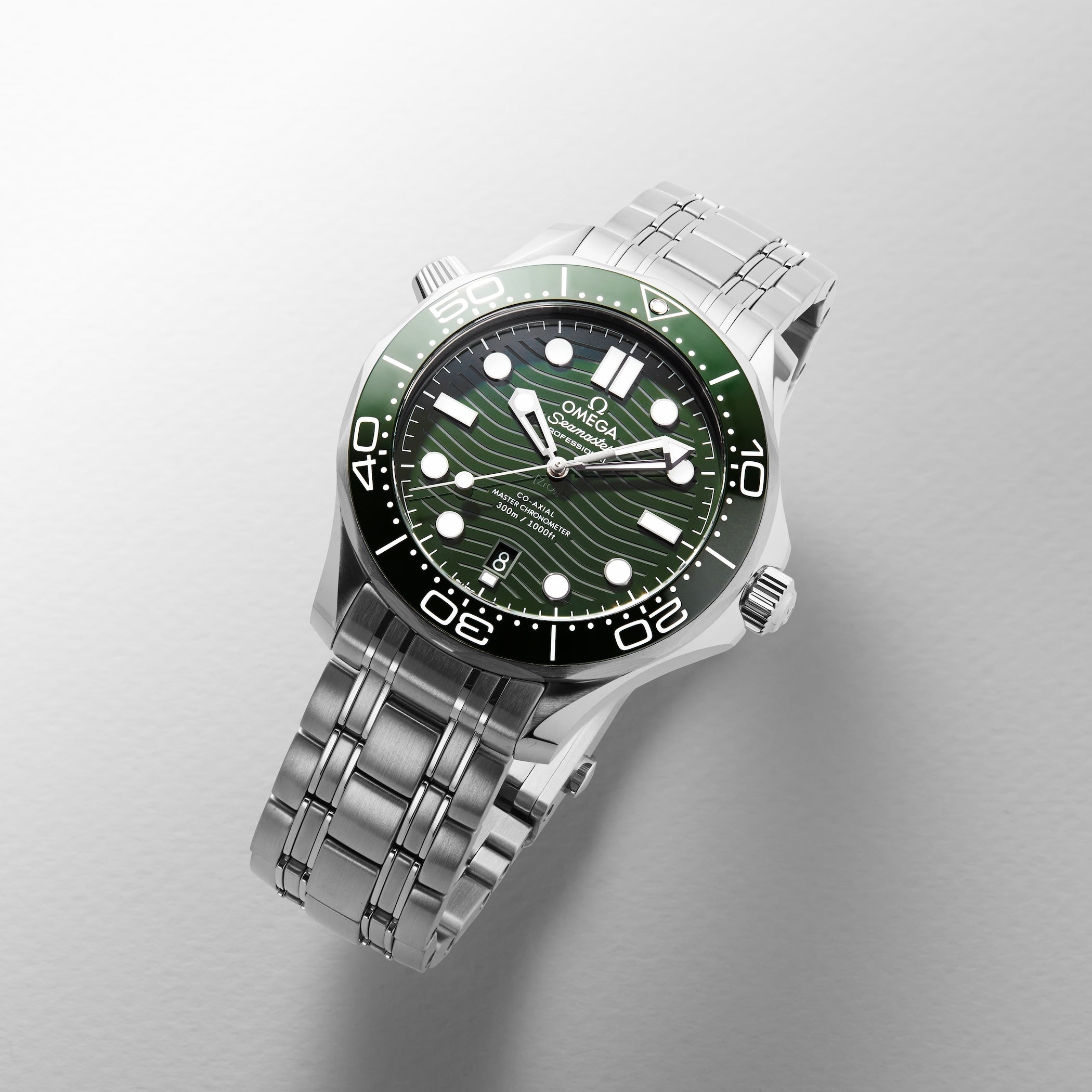 Seamaster Diver 300m Co-Axial Master Chronometer 42mm Mens Watch Green