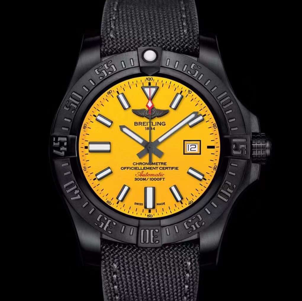 Breitling Avenger Blackbird 44 Yellow Dial Swiss Original Movement