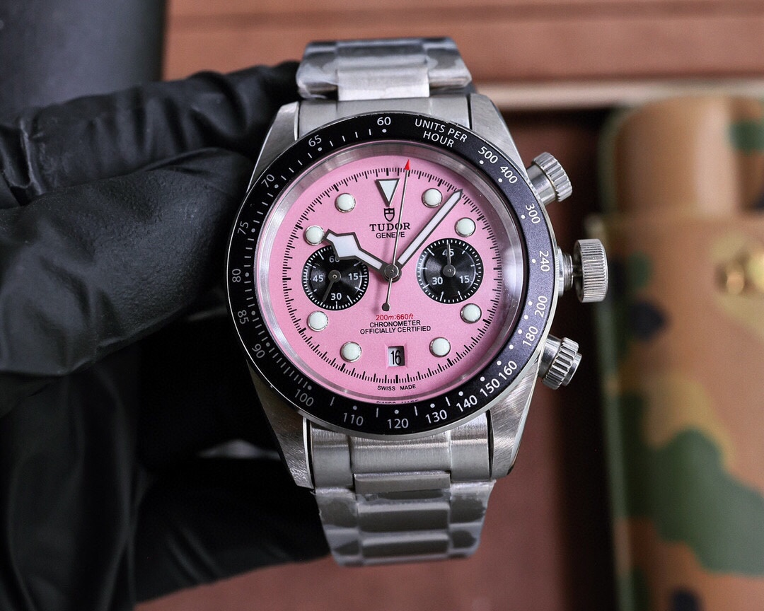 Tudor Black Bay Chrono 41mm 79360N-0019 "Inter-Miami CF" Pink Dial (Steel)