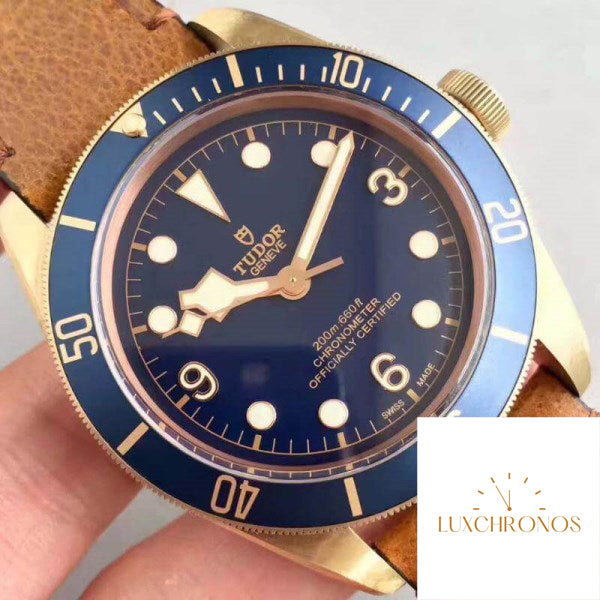 Replica Tudor Heritage Black Bay M79250BM ZF Factory 1:1 Best Edition Swiss ETA2824-2 Superlumed Dome-shaped Blue Dial