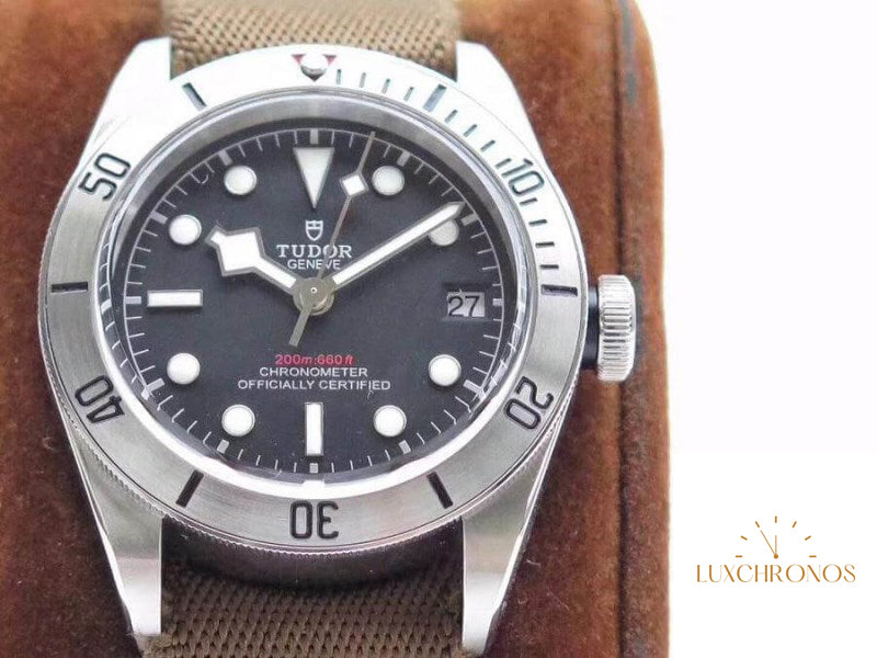 Replica Tudor Heritage Black Bay 79730-0002 ZF Factory Men Watches 1:1 Best Edition Swiss ETA2824-2 Brown Nato Strap