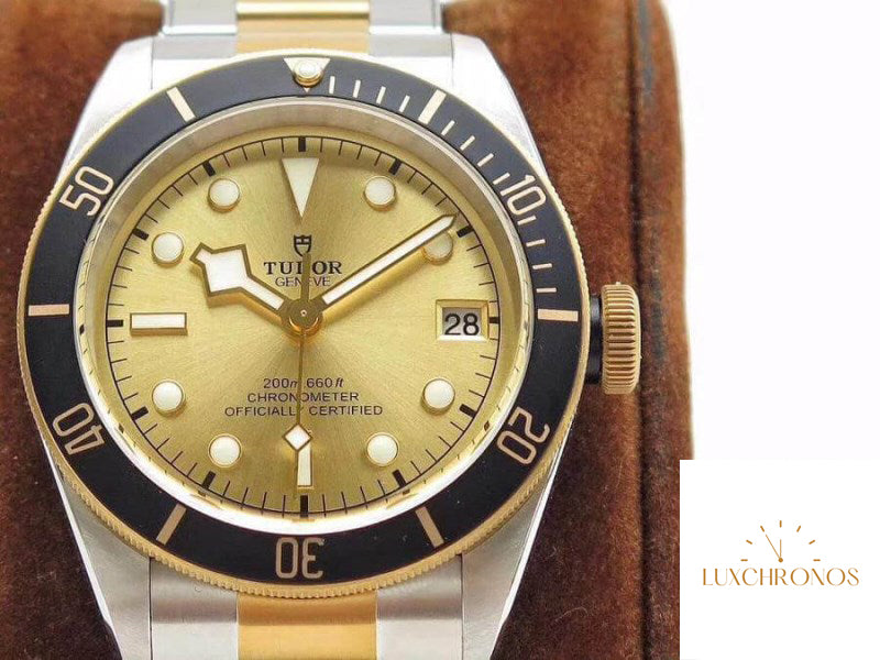 Replica Tudor Heritage Black Bay M79733N-0004 ZF Factory 1:1 Best Edition Swiss ETA2824-2 Superlumed Dome-shaped Yellow Gold Dial