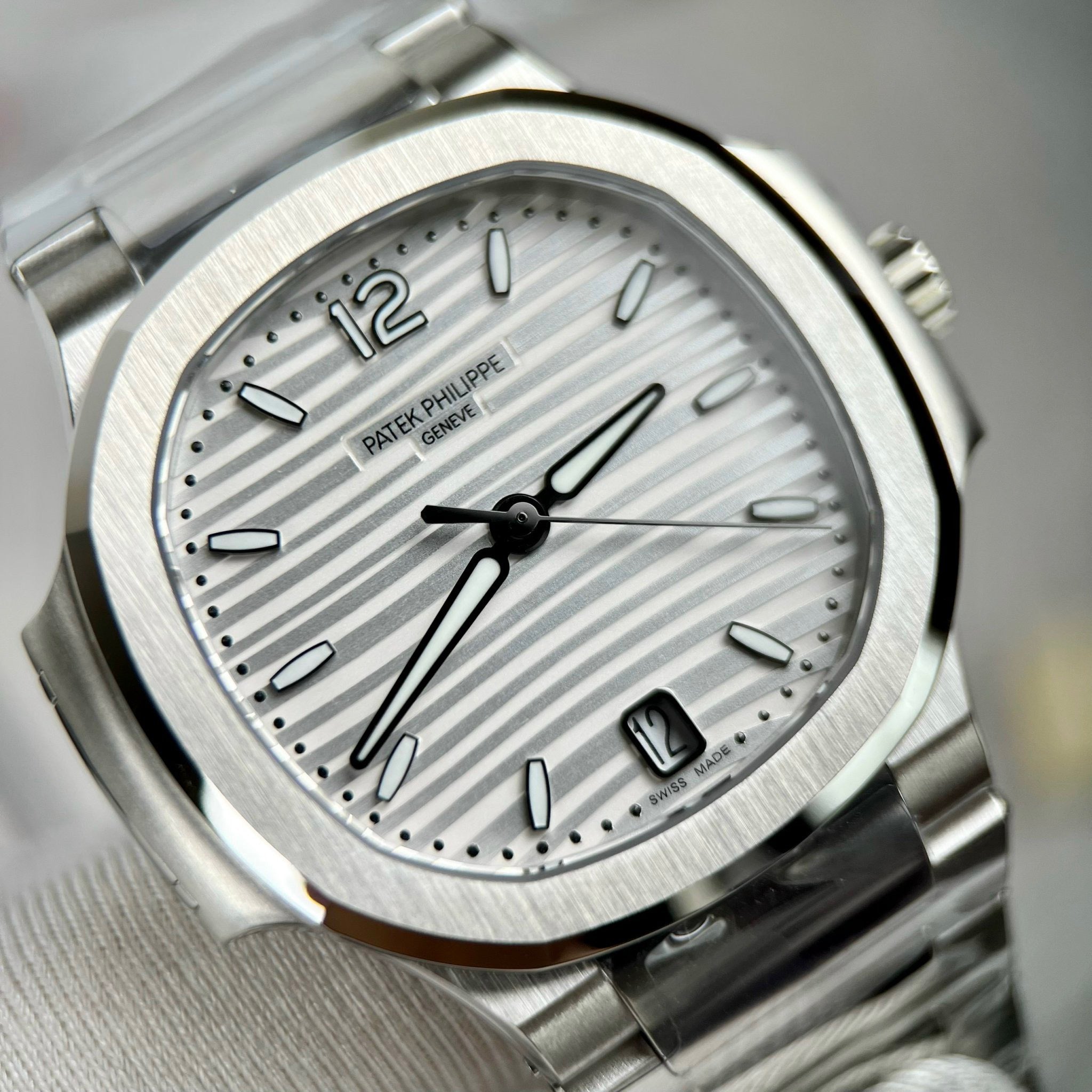 Patek Philippe Nautilus Ladies 7118/1A-010 3K Factory 1:1 Best Edition Swiss ETA324