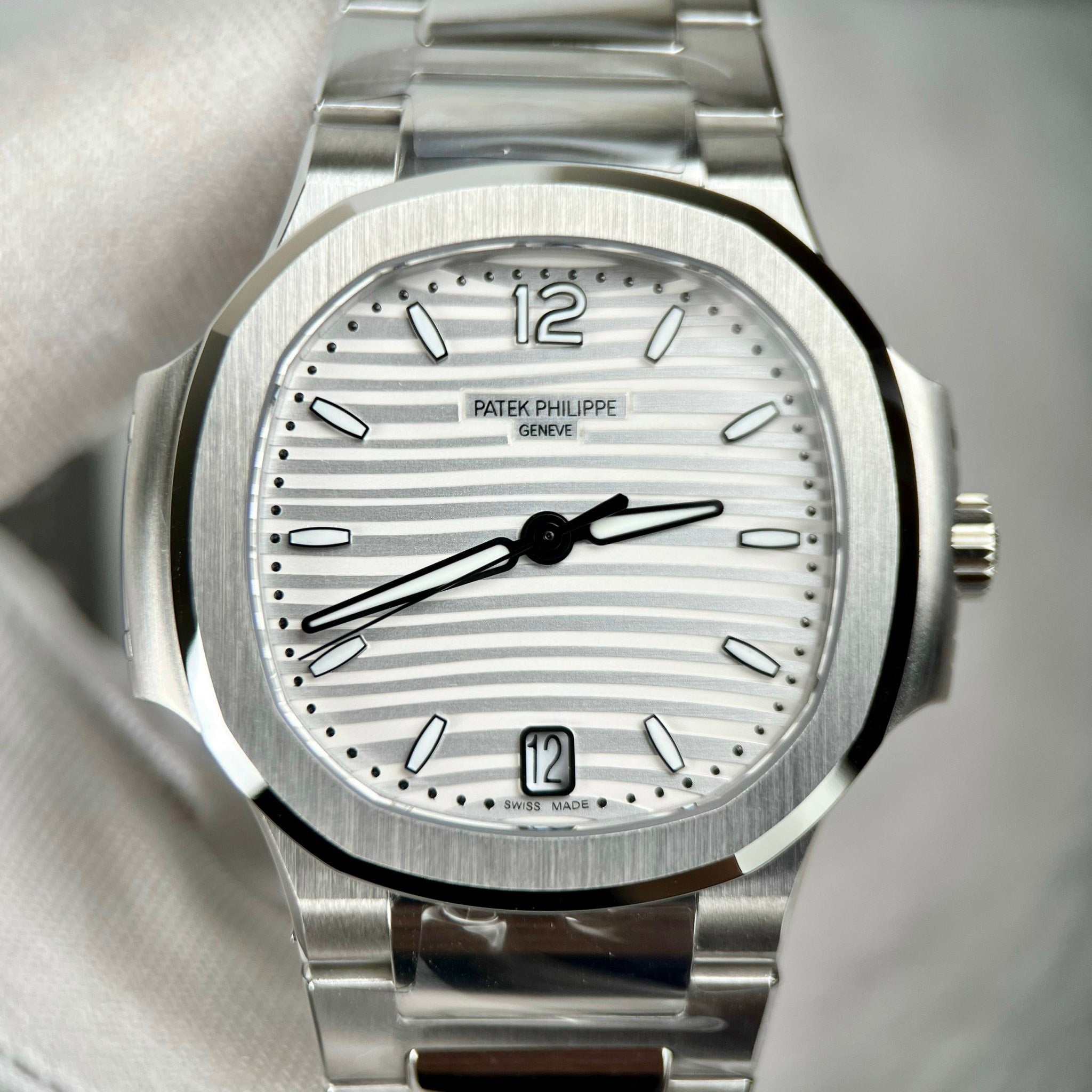 Patek Philippe Nautilus Ladies 7118/1A-010 3K Factory 1:1 Best Edition Swiss ETA324